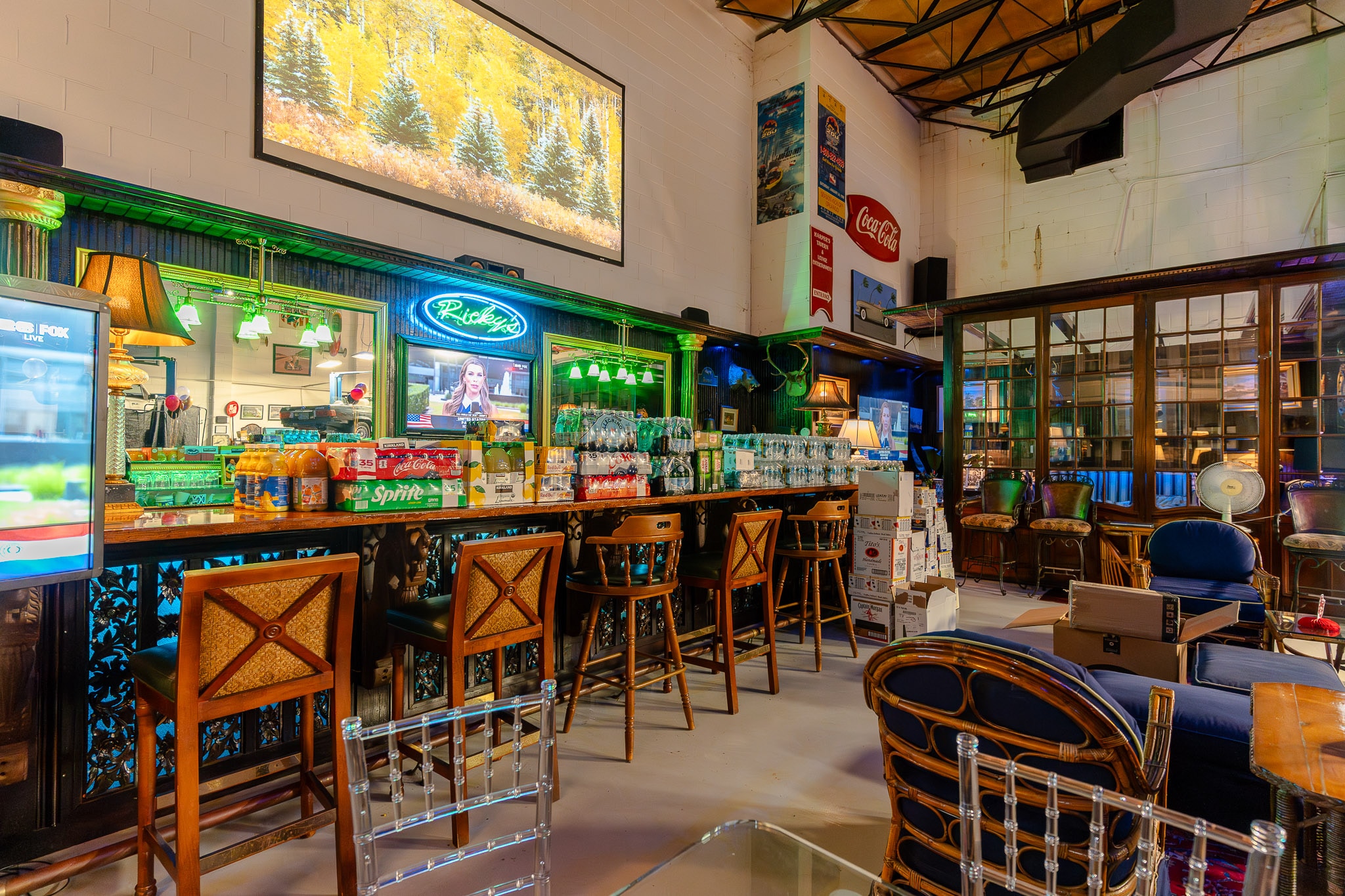 40-Foot Historic Teak Bar
